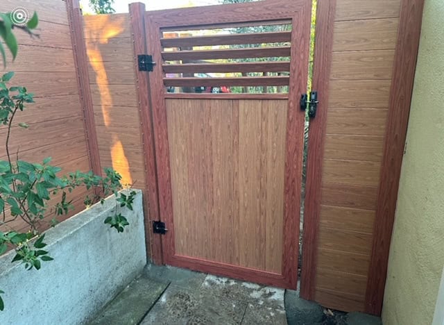 fire-proof aluminum fence with gate door